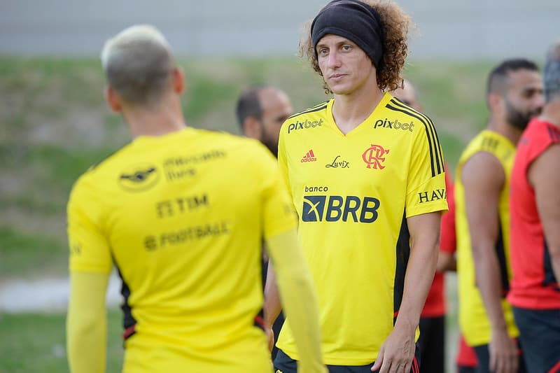 david luiz em treino do flamengo