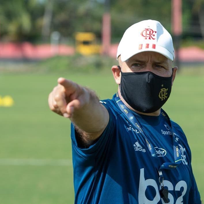 Everton Ribeiro descreveu o sentimento sobre retorno de Mário Monteiro