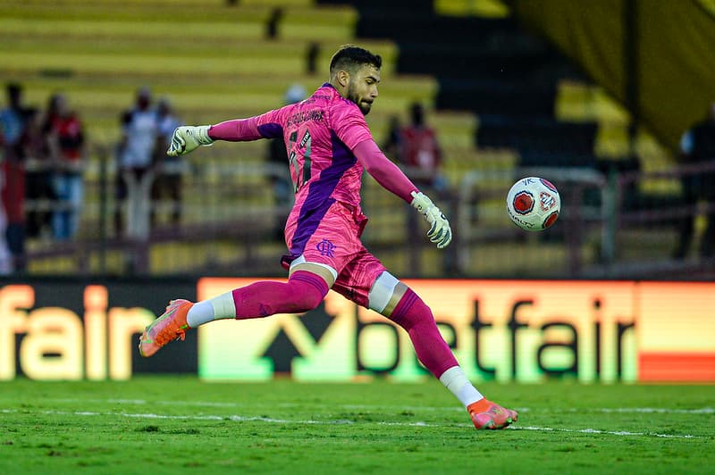 Sem Santos, Matheus Cunha é o favorito para ser titular contra o Boavista