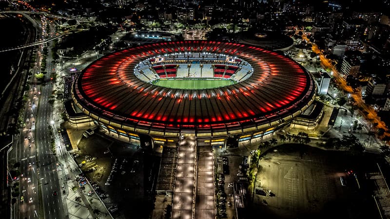 Maracanã em dia de jogo do Flamengo; deputados realizaram vistoria e identificaram irregularidades no estádio