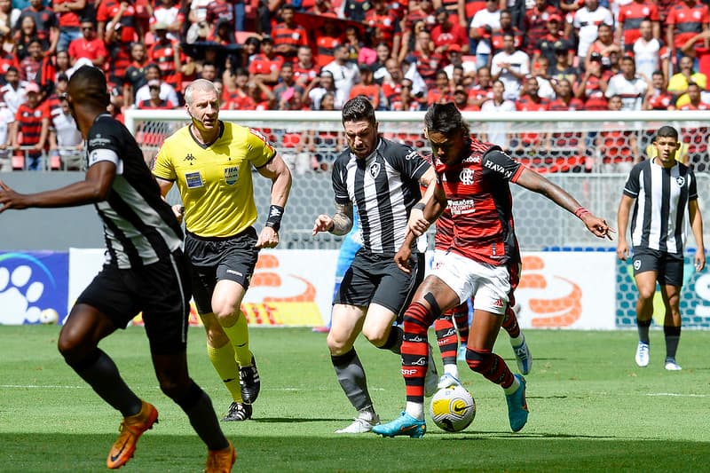 flamengo botafogo brasileirão 2022 bruno henrique