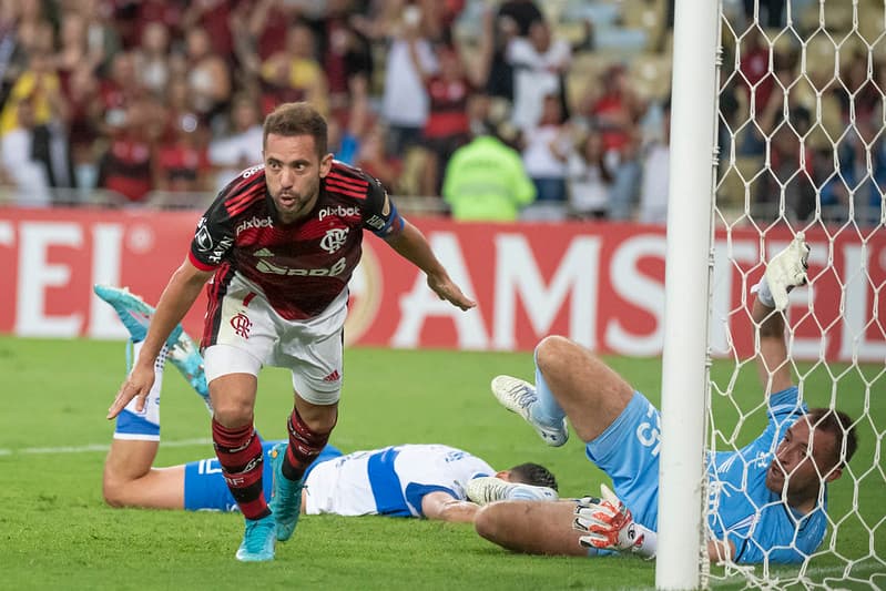 flamengo católica libertadores 2022 everton ribeiro 4