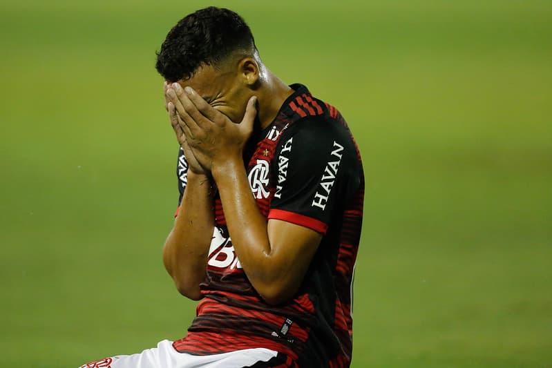 Jornalista crava que Victor Hugo é o jogador Box-to-Box que o Flamengo precisa