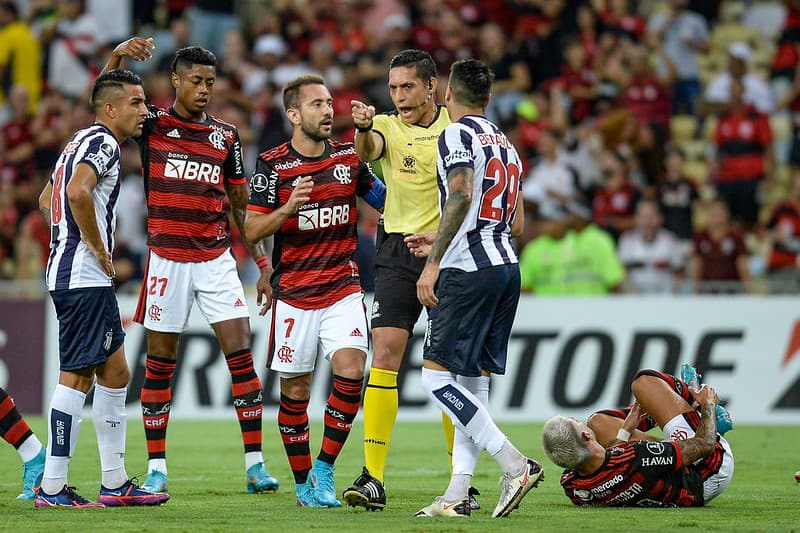Jesus valenzuela apita flamengo x tolima