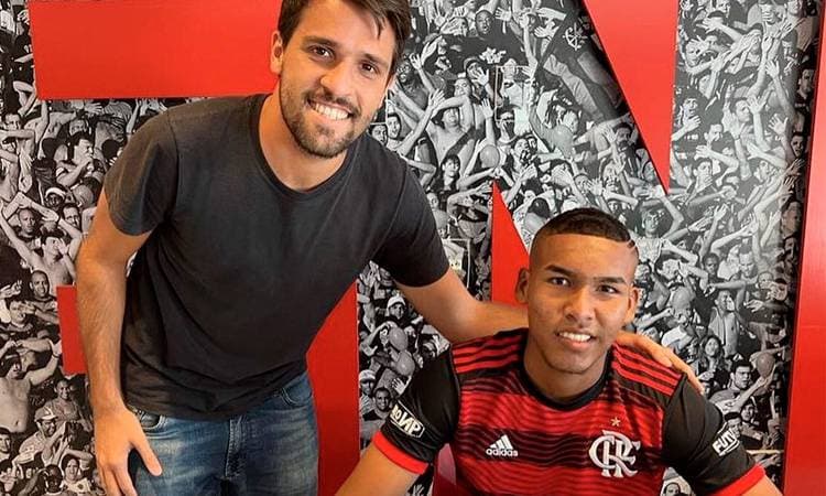 Cesar Benavides Flamengo Millionarios