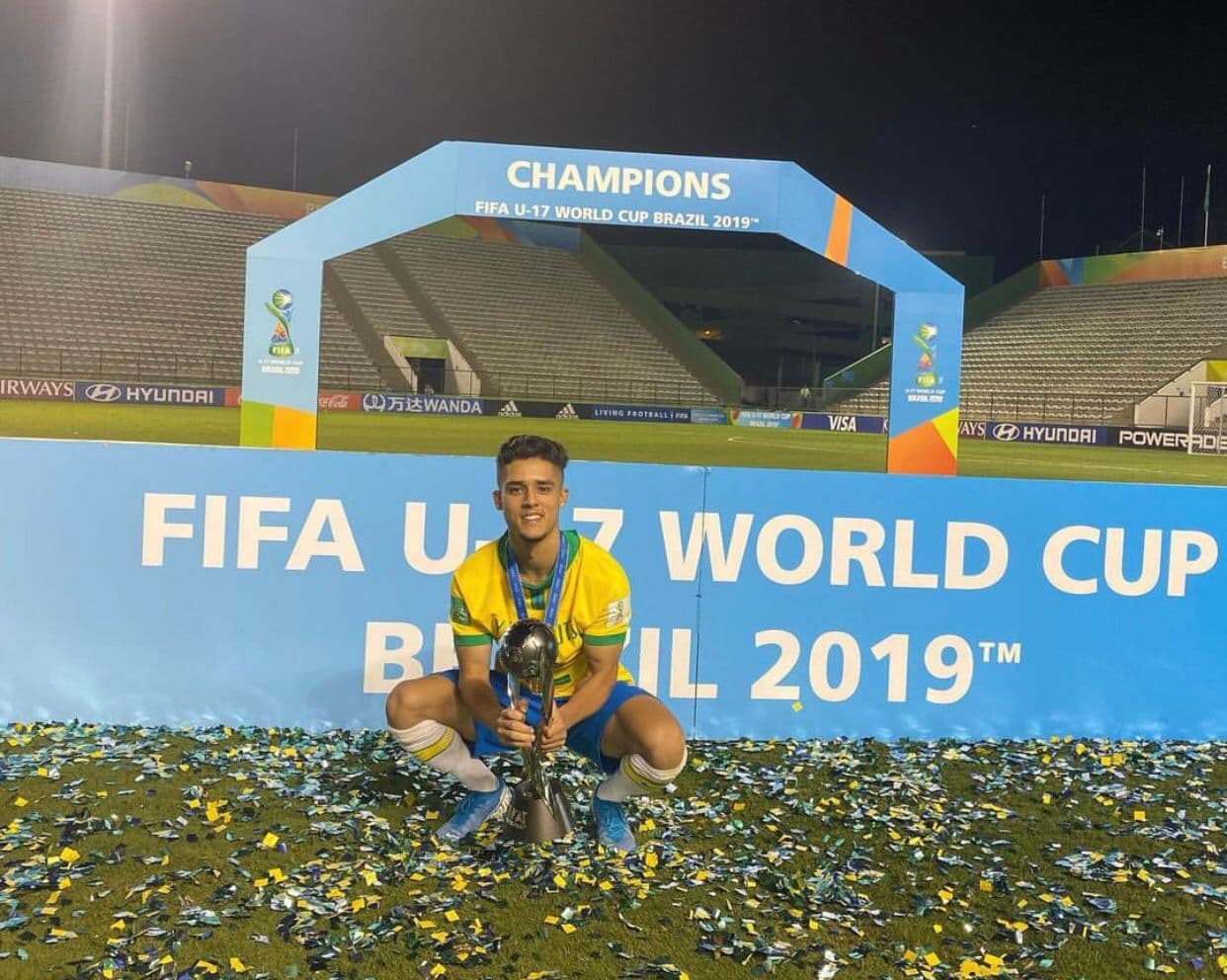 Yan Couto oferecido ao Flamengo