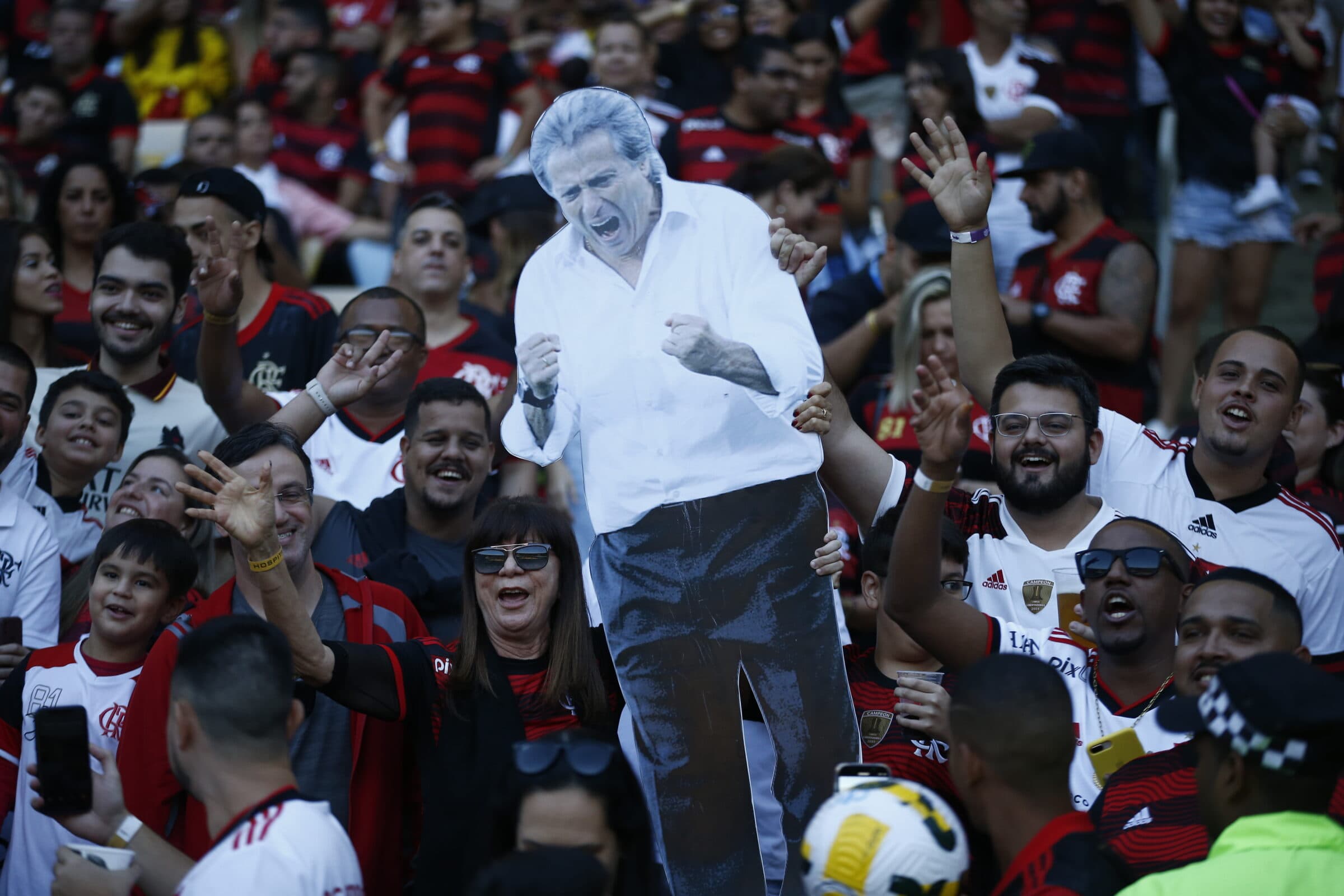 Jorge Jesus na torcida do Flamengo