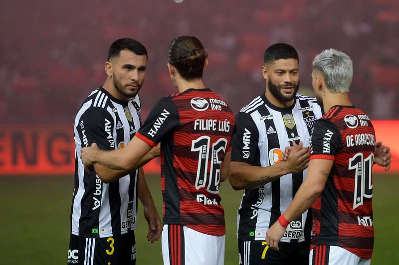 Hulk no jogo de hoje com o Flamengo