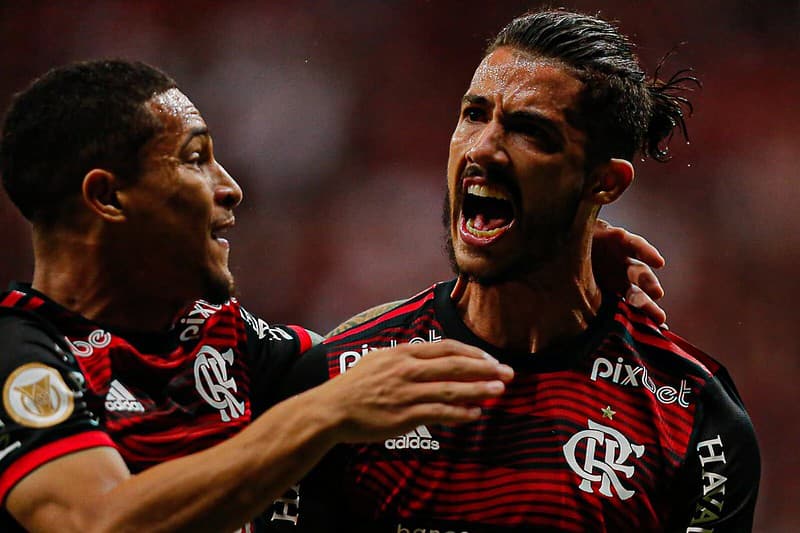 Gustavo Henrique comemora gol do Flamengo