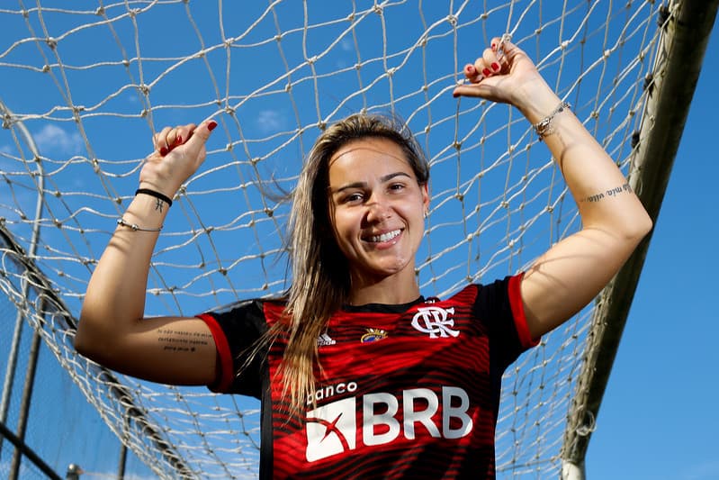 Giovanna Crivelari é a nova atacante do Flamengo