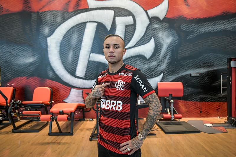 Análise: Evolução sem bola pode facilitar encaixe de Cebolinha no Flamengo