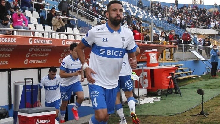 isla-universidad-catolica-chile