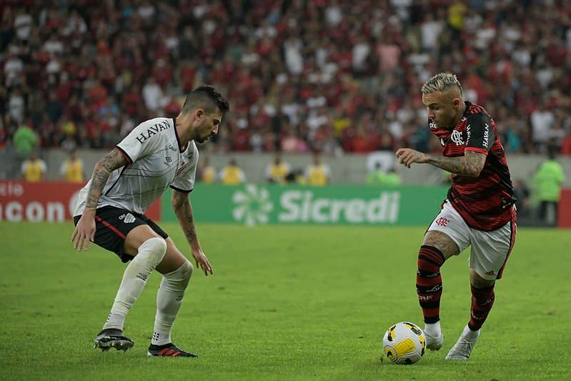 Cebolinha em ação no Flamengo x Athletico-PR