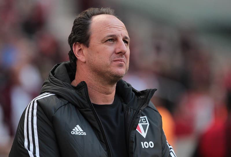 Rogério Ceni se preocupa com Flamengo antes da semifinal da Copa do Brasil