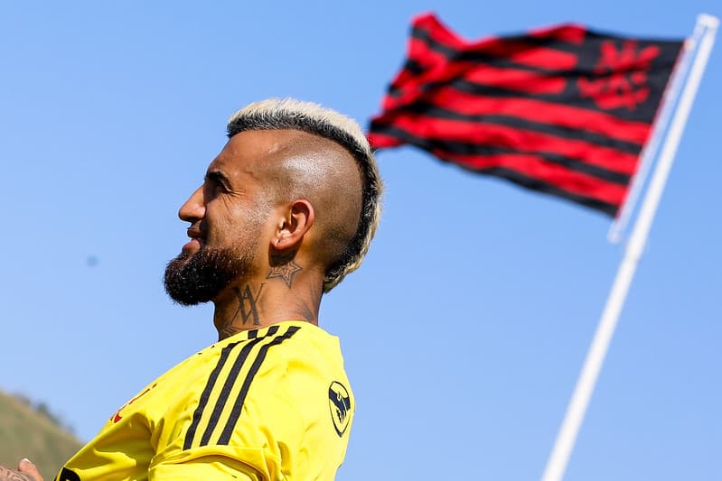 Vidal em treino do Flamengo