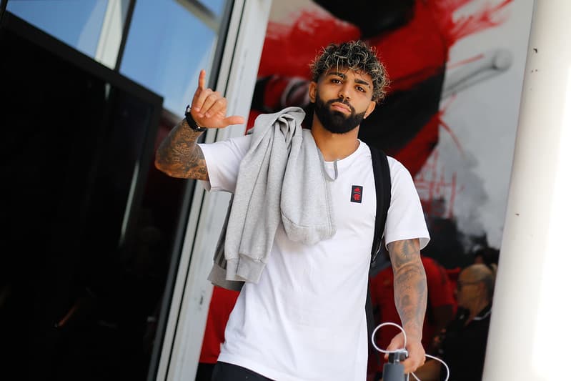 Gabigol deixa CT rumou ao aeroporto para mais uma viagem com o Flamengo