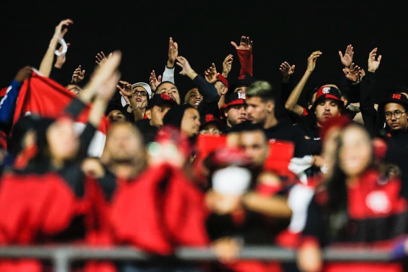 torcida do Flamengo no Morumbi