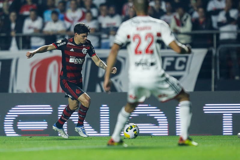 São Paulo x Flamengo no Morumbi.
