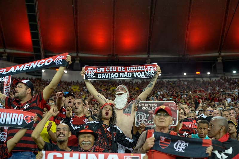 Flamengo eliminou o Corinthians e setorista paulista exatou a sua torcida. Torcedores do Flamengo ironizaram