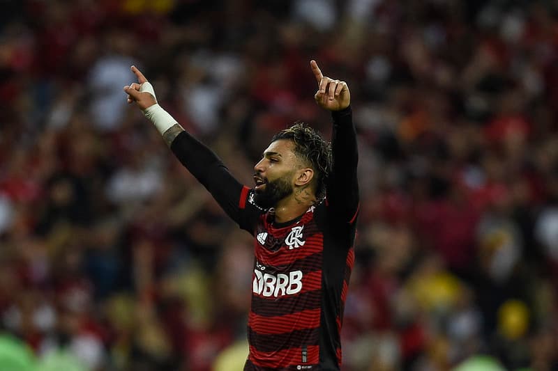 Gabigol comemora gol do Flamengo no Maracanã