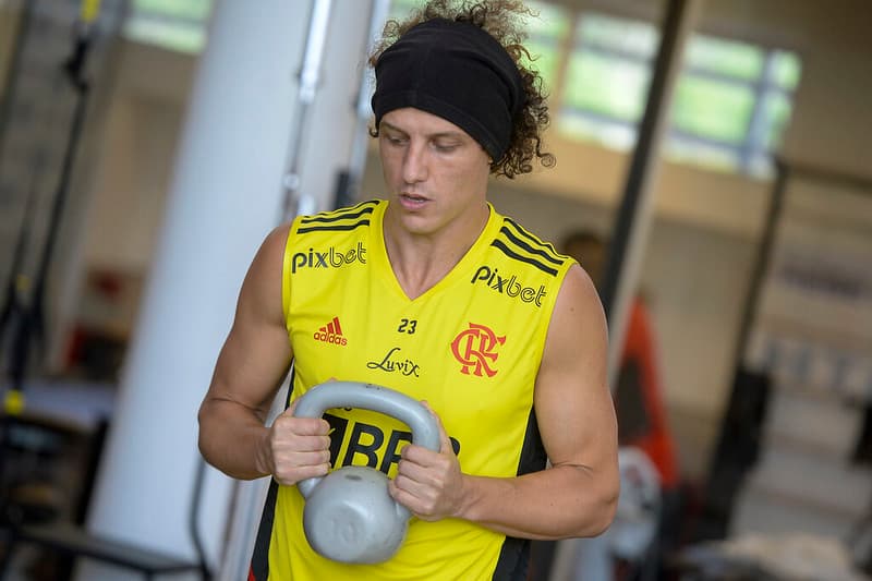 David Luiz treina no CT do Flamengo