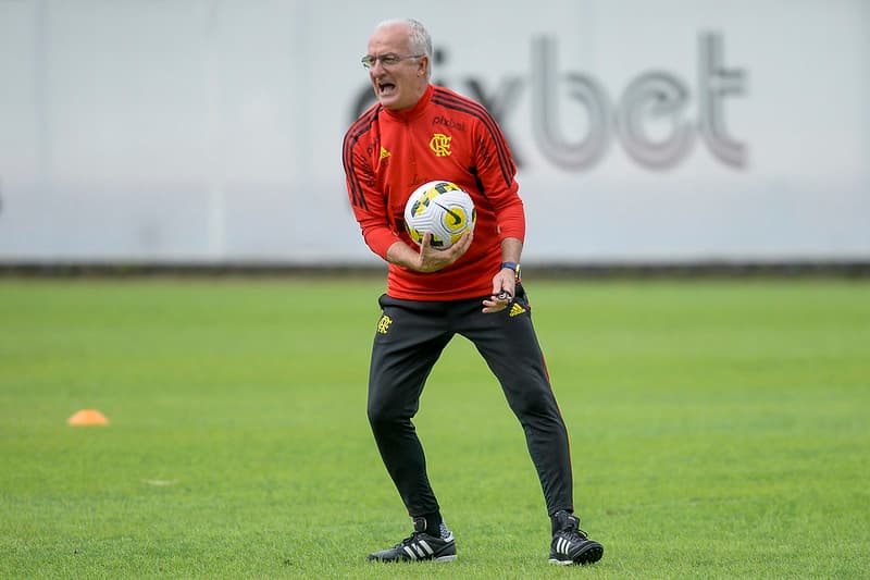 Dorival Junior no treino do Flamengo