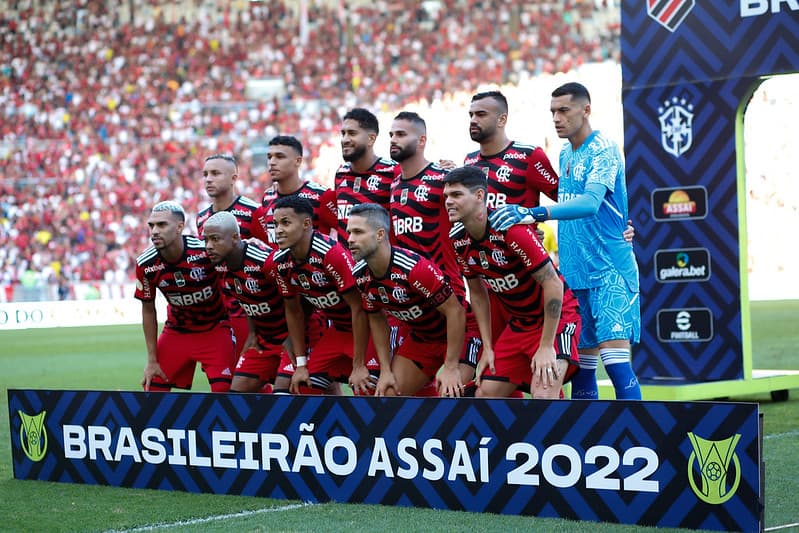 Time do Flamengo no jogo contra o athletico