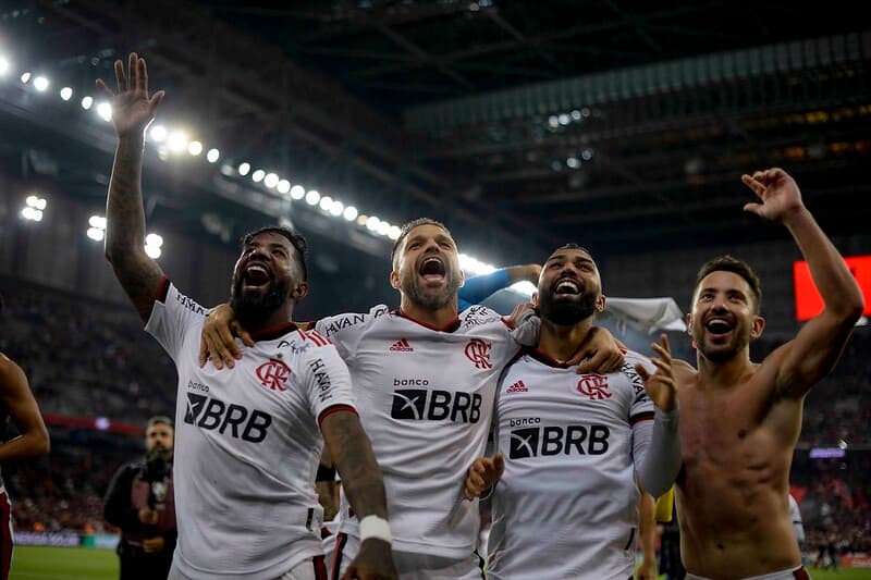 Na semifinal, Flamengo agora foca no Brasileirão na caça ao líder Palmeiras