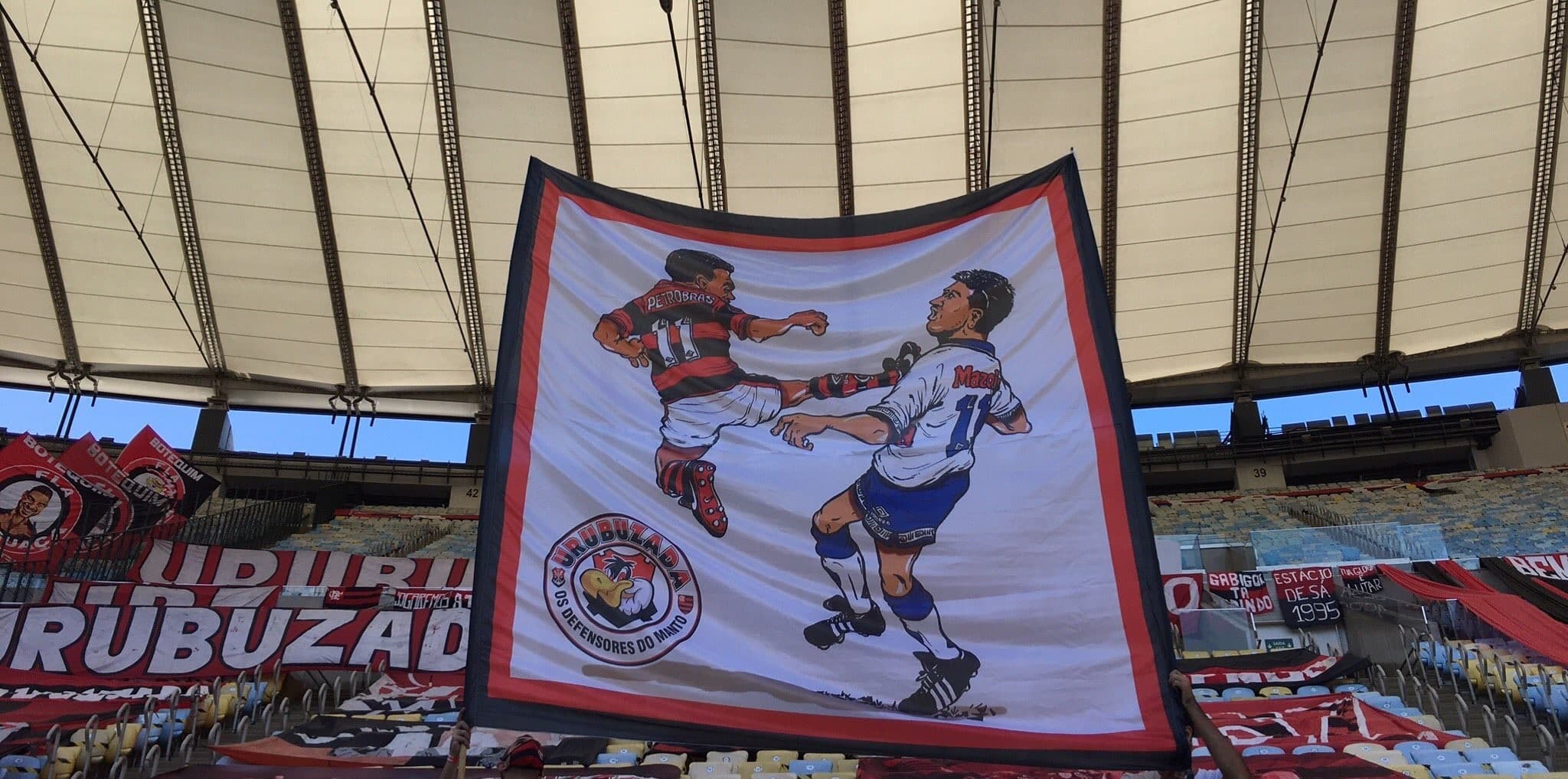 Briga generalizada entre Flamengo e Vélez