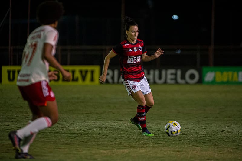 Flamengo enfrentou o Internacional no jogo de ida pelo Brasileirão Feminino