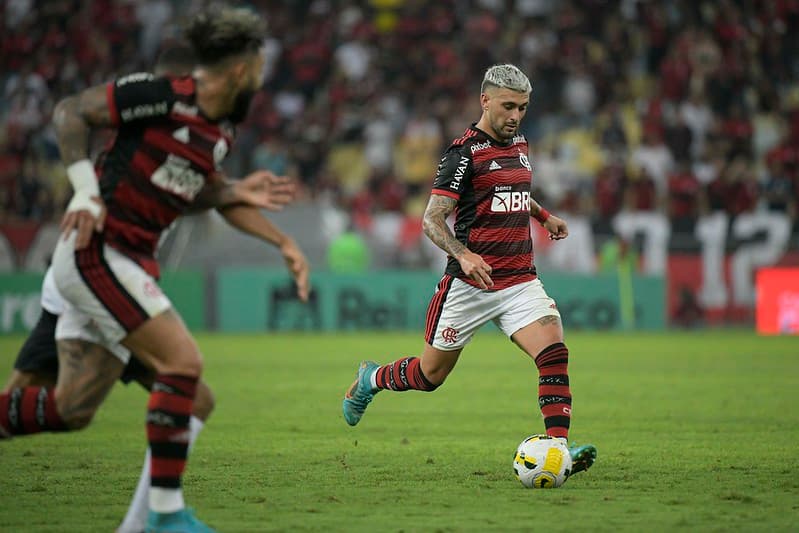 Liberadores, Gabigol e Arrascaeta enfrentam o Athletico-PR na Copa do Brasil