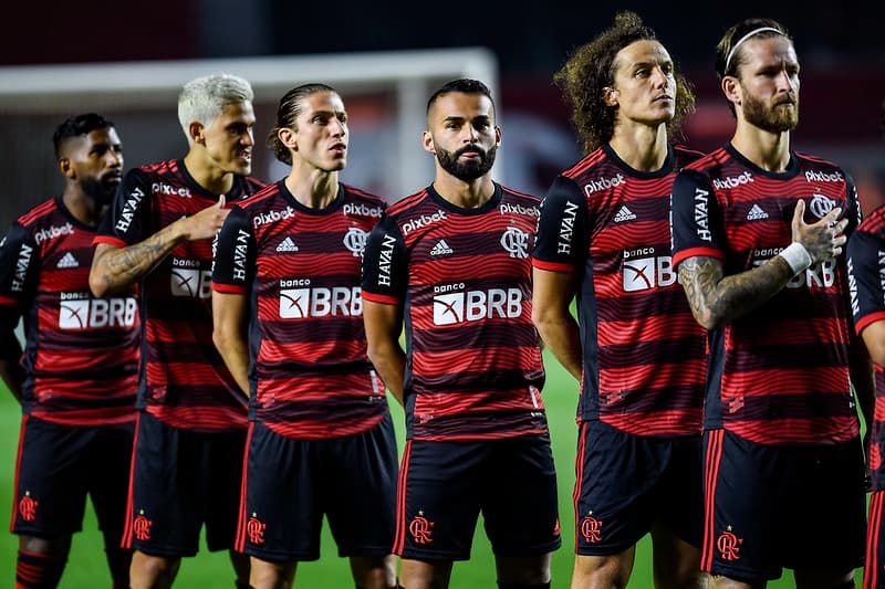 Time do Flamengo contra o São Paulo no Morumbi.