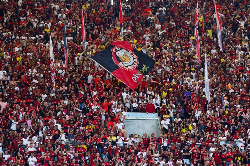 Torcida do Flamengo em partida contra o Fluminense; Pesquisa da Datafolha aponta que clube atingiu maior índice de torcedores da história do Brasil
