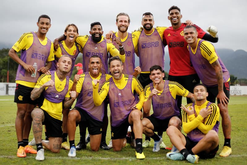 Time do Flamengo treina no CT