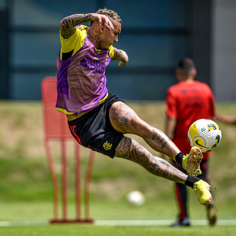 Cebolinha em treino do Flamengo