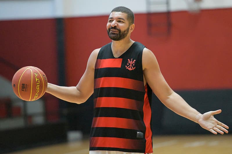 Vai renovar? Entenda a situação de Olivinha no Flamengo