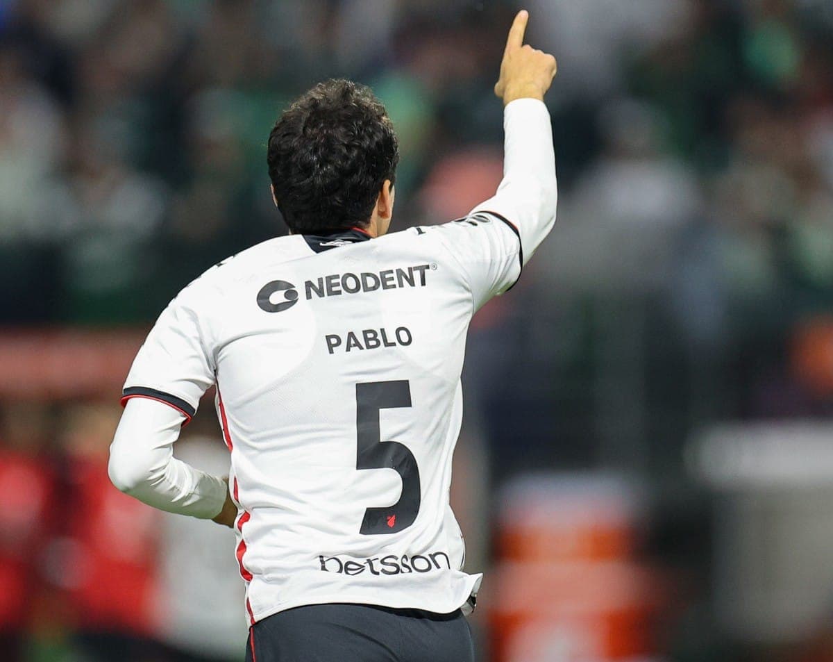 Pablo marca em Palmeiras x Athletico e aguarda Flamengo na final da Libertadores