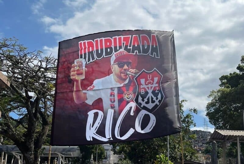 Homenagem urubuzada a Raphael Montovaneli, torcedor do Flamengo baleado pela PM