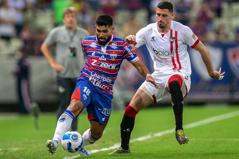 Silvio Romero será titular do Fortaleza contra o Flamengo