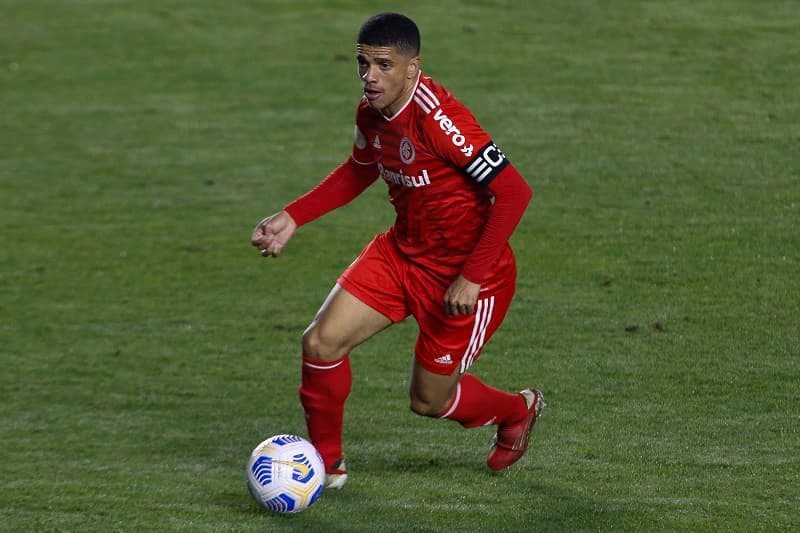 Taison, atacante do Internacional
