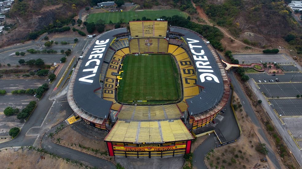 Repórter sofre tentativa de assalto em frente ao estádio da final da Libertadores