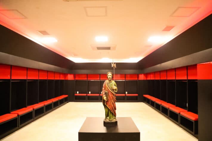Imagem de São Judas Tadeu na capela do Flamengo