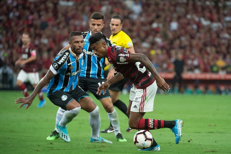 Patricio Loustau durante Flamengo x Grêmio, em 2019.