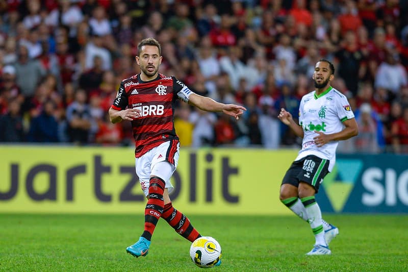 Everton Ribeiro em Flamengo x América-MG pelo Brasileirão; CBF escalou árbitro para o jogo