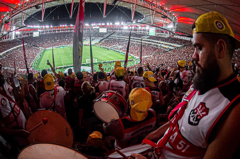torcida do flamengo no maracanã