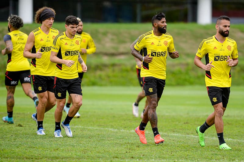Jogadores do Flamengo durante treino no Ninho do Urubu