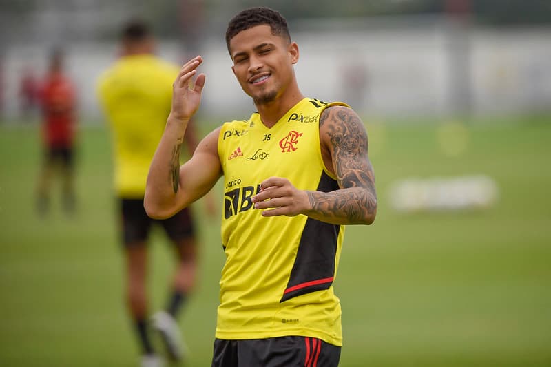 João Gomes em treino do Flamengo