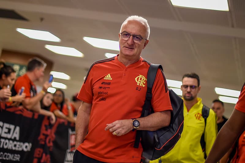 Dorival Júnior chega ao Maracanã antes da decisão