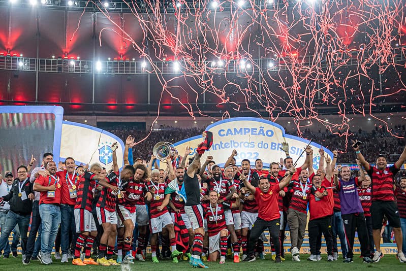 Time comemora título da Copa do Brasil. Clube ficou na primeira colocação do ranking IFFHS de melhores clubes do mundo