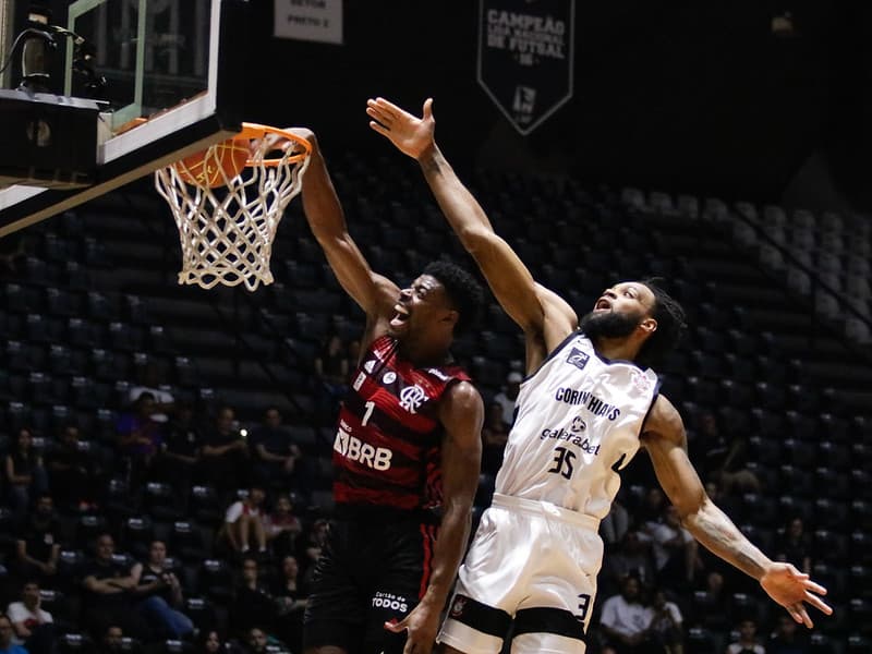 Gui Deodato em ação pelo Flamengo no NBB